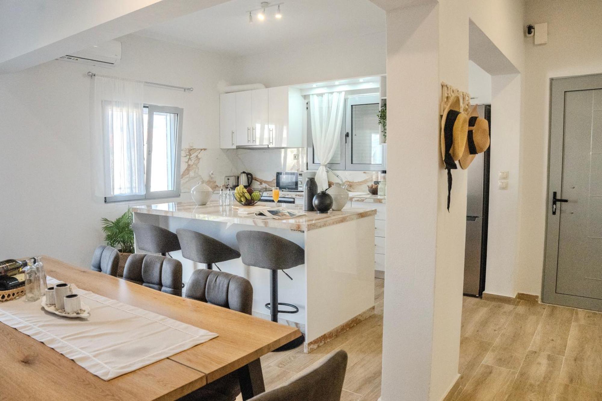 Exquisite 4-Bedroom Prestige Apartment Rhodes City 외부 사진